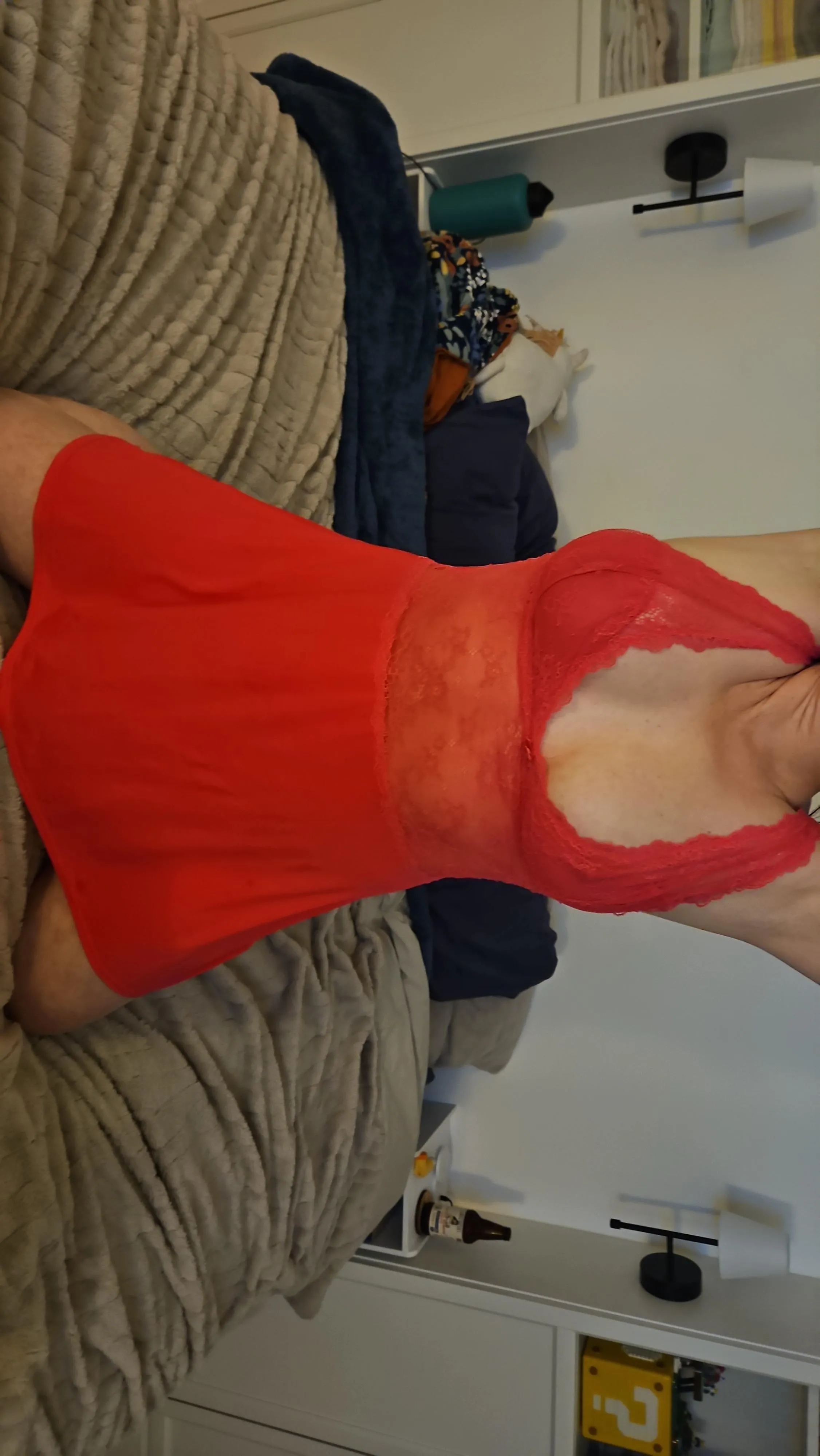 In bed looking for live challenges