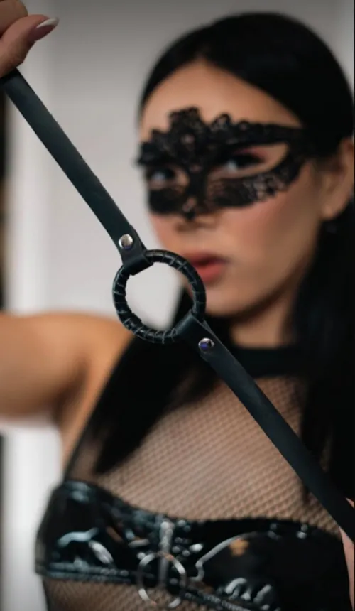 Would you date a femdom girl?