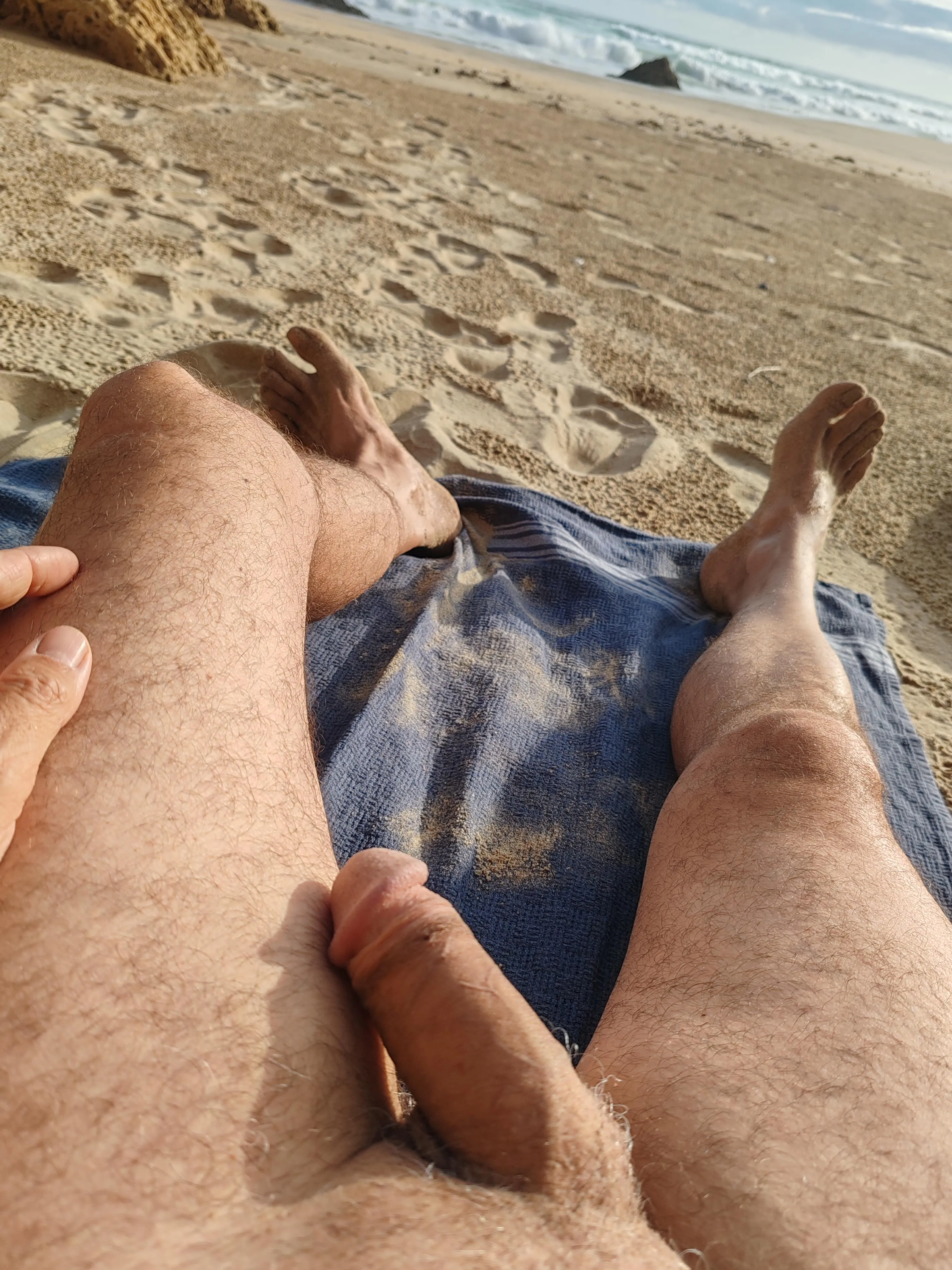 Daddy horny in the beach
