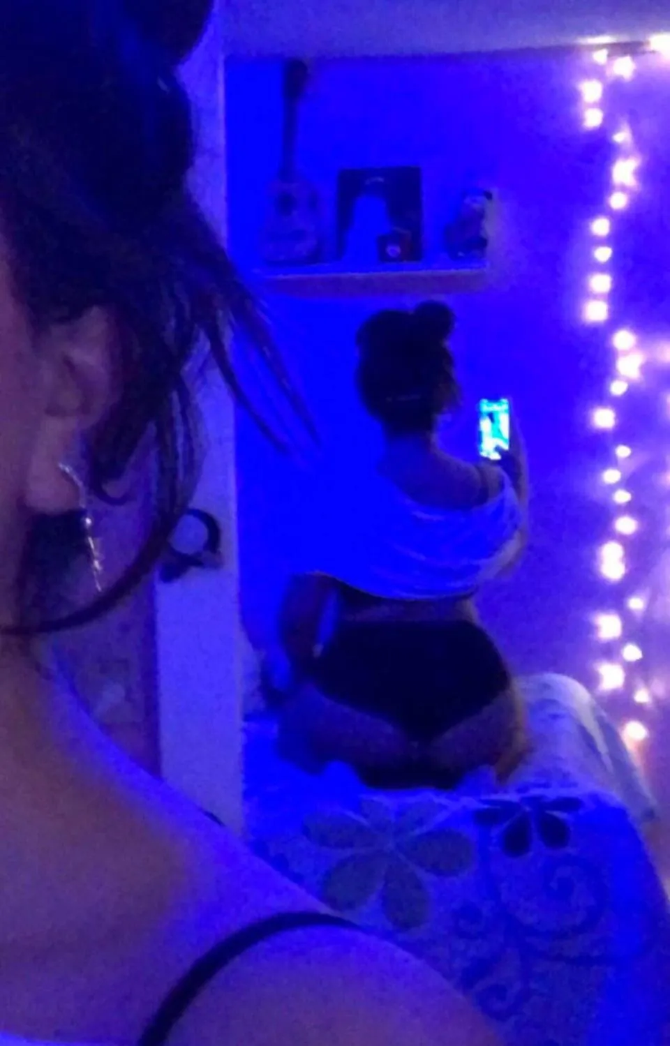 I want a toxic relationship with a man with firm hand and not afraid to beat me to put me in my place18 girl here