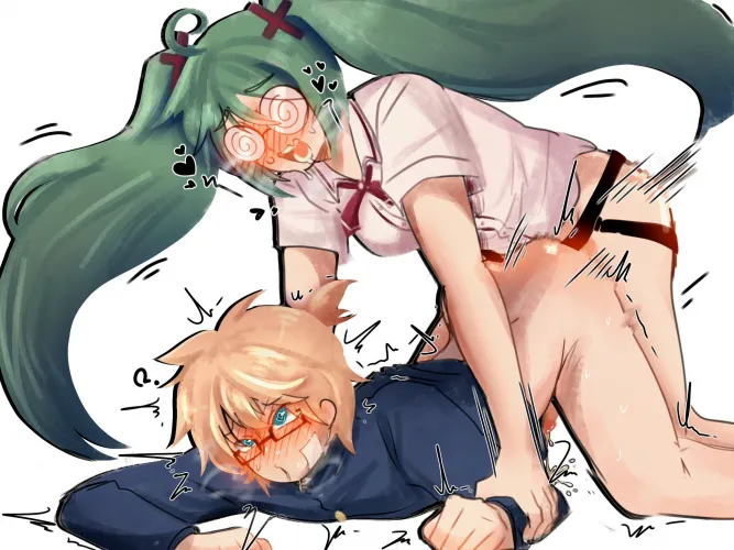 Len gets pegged by Fujoshi Miku by @MioskaK