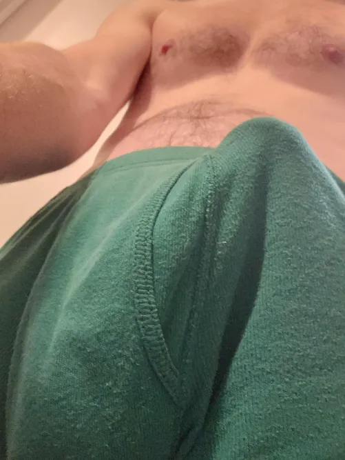 Who wants to see what's underneath? M4F