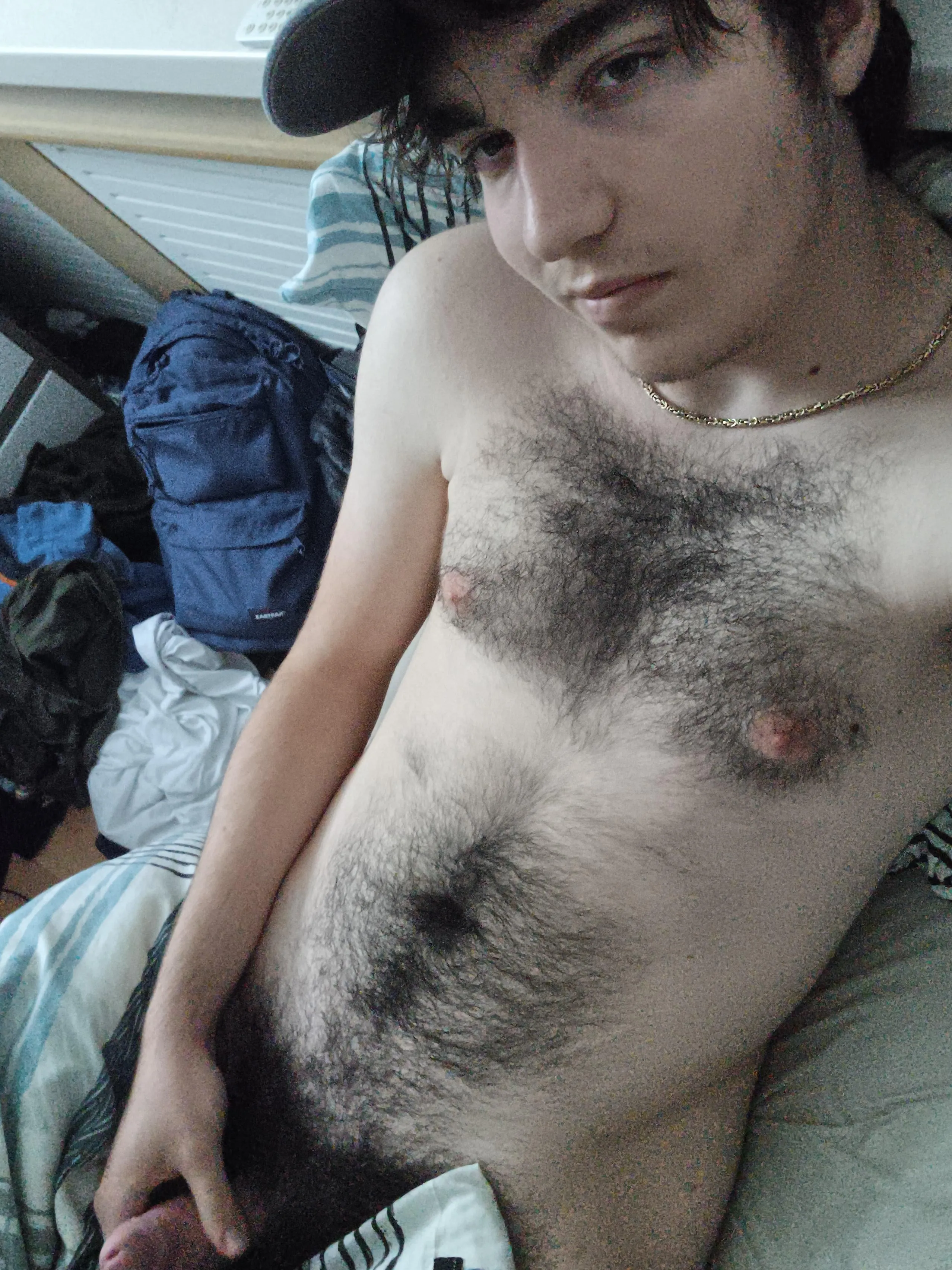 19m here, who wants to help whit this cock