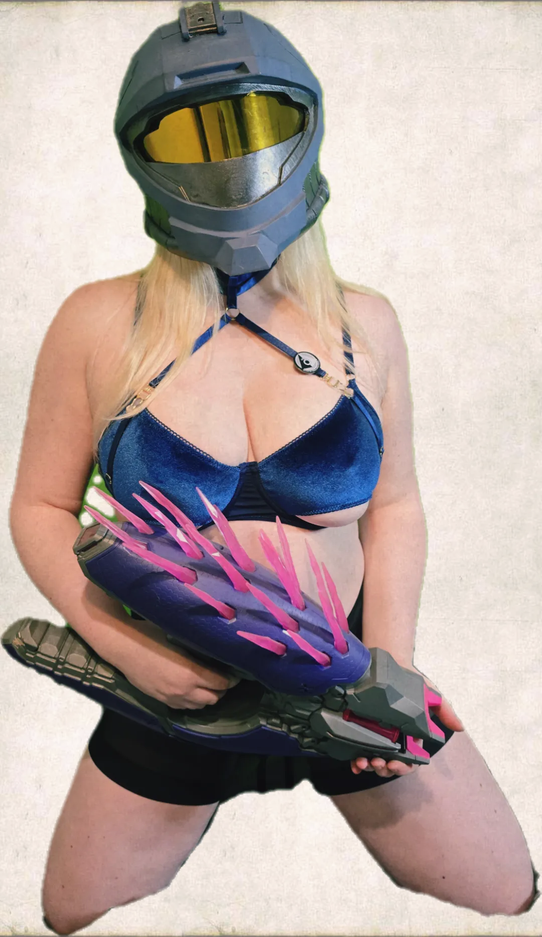 Anyone want to play Halo with me ?