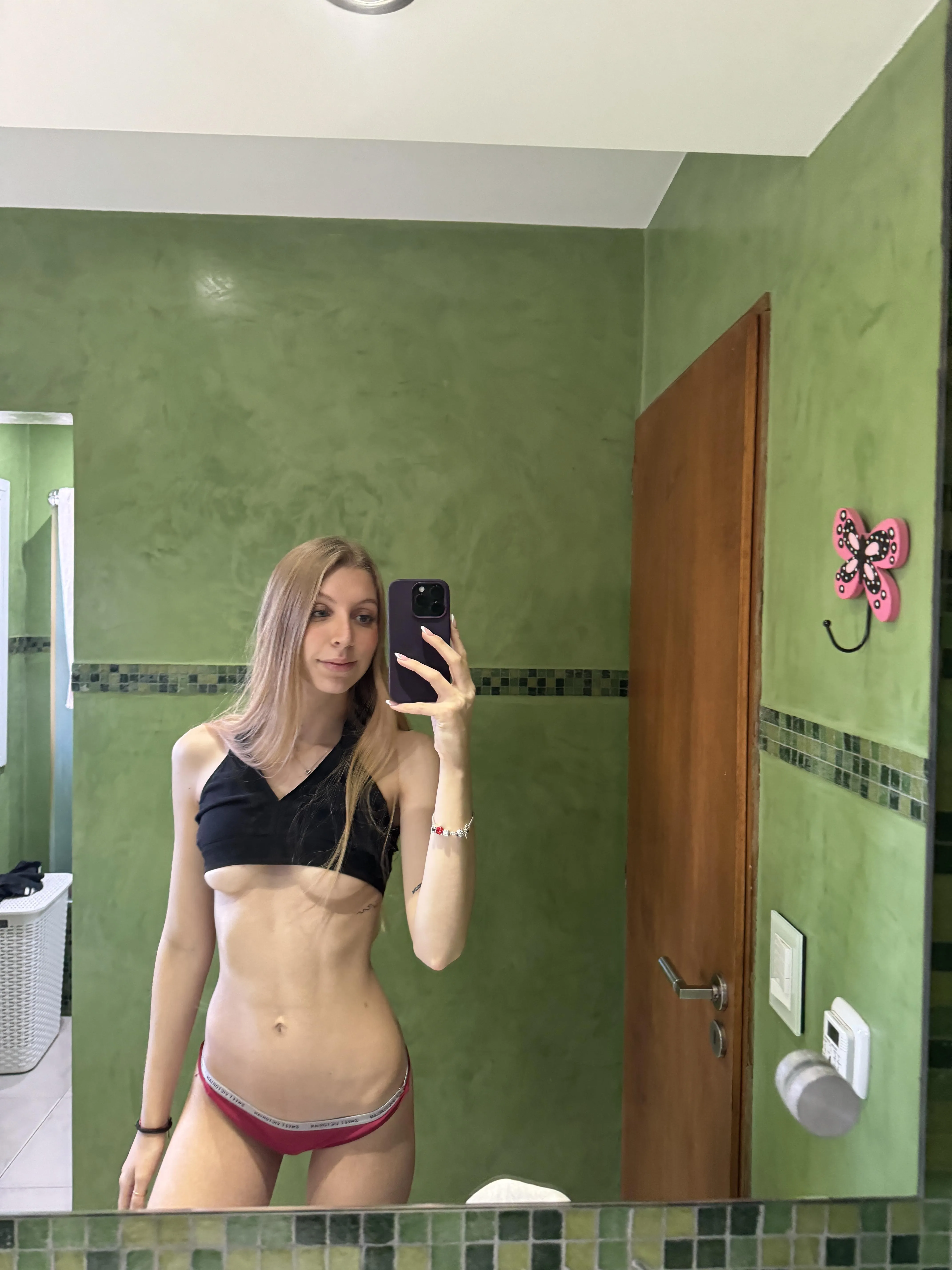 Do u think these r super tiny tits??