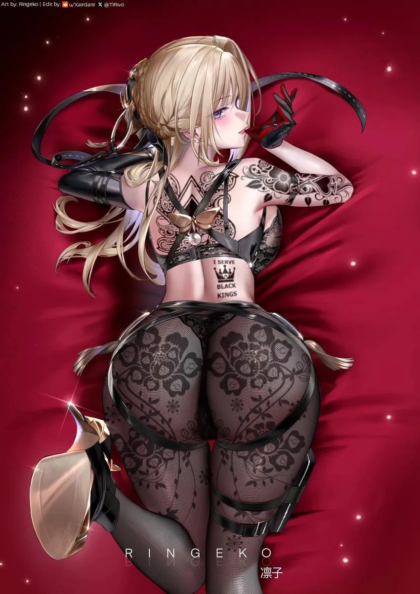 Evelyn has a new look, proudly showing herself (Art: Ringeko | Edit by me)