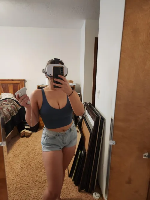 Would you watch me play a VR game?