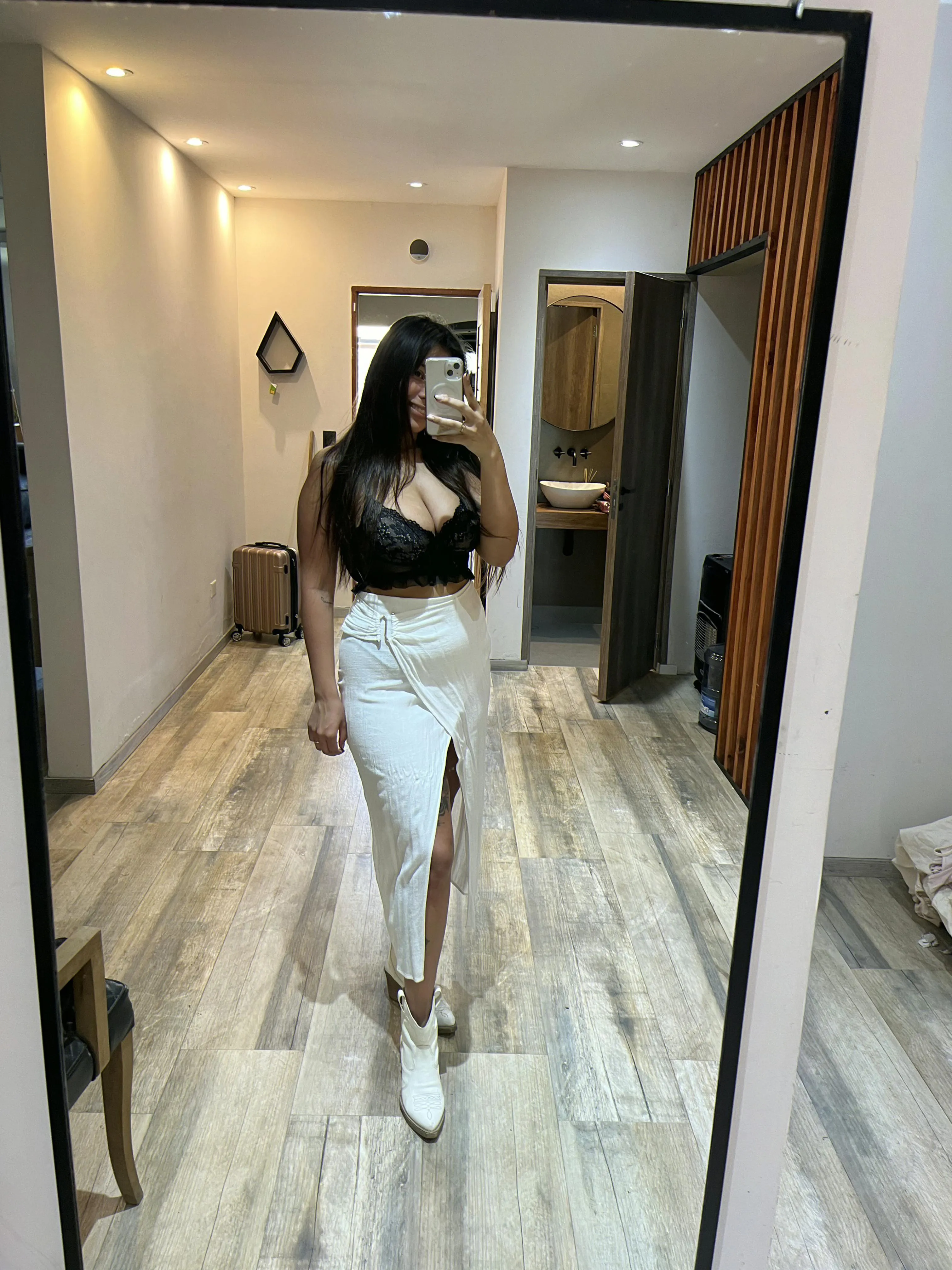 19F Having fun and not thinking about Monday