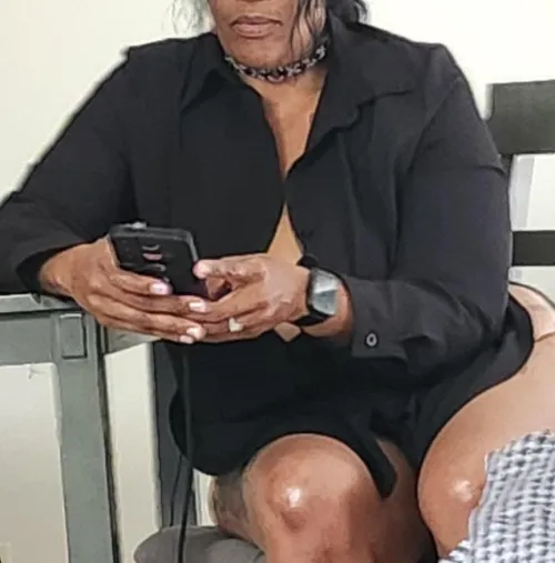 50F52M4m wondering if there are any personal trainers out there that would want to exchange training for me and my wife for physical renumeration from her?