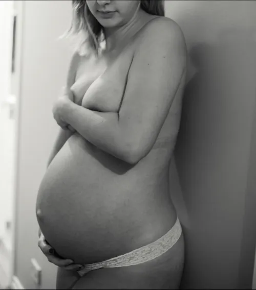 Can't even contain my pregnant boobs!