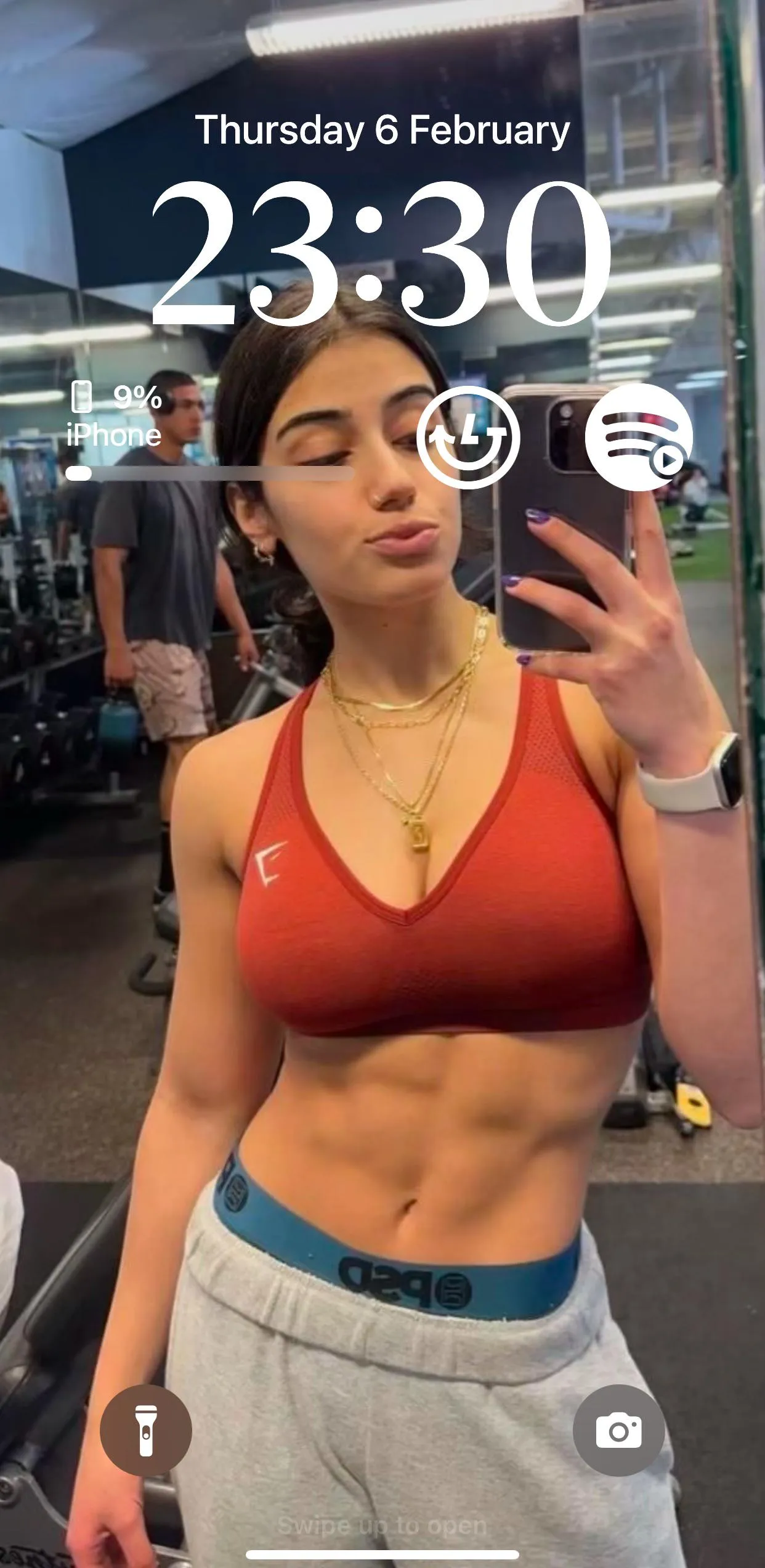 Chat is this glazing