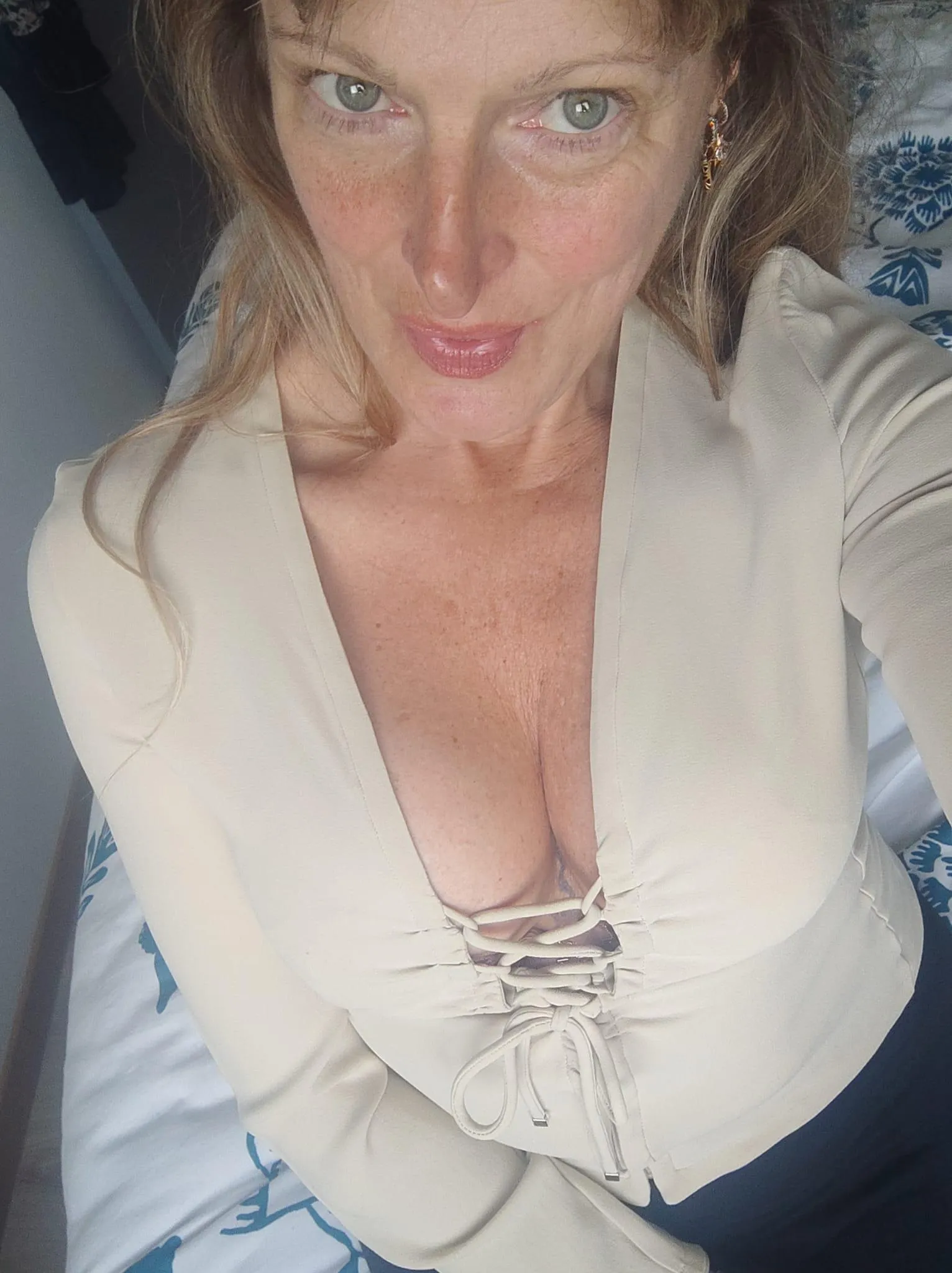 I am a shy and lonely old lady now...