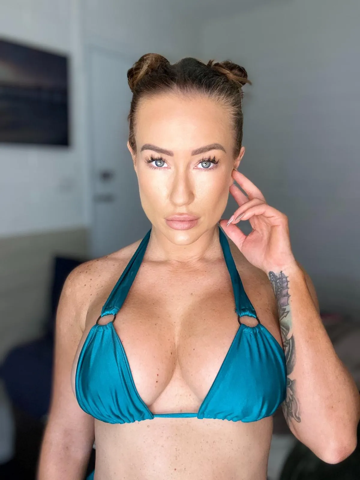 If no one's sent you nudes today, would you want mine?