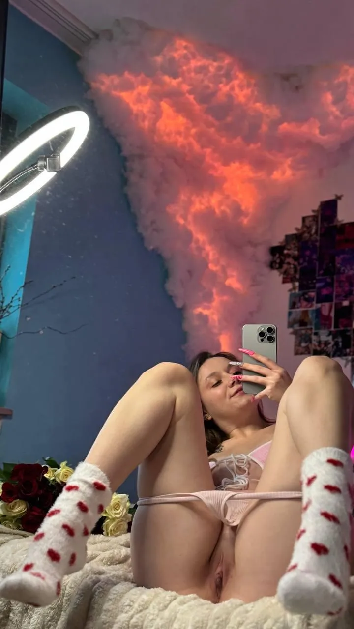 Today is the debut of my cute heart socks [F]