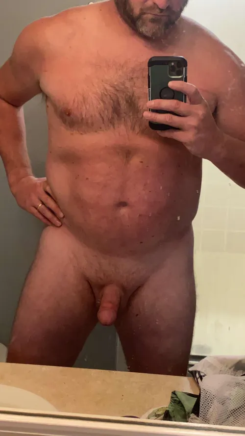 47 m4f looking for someone to h at may want to sit on my face.
