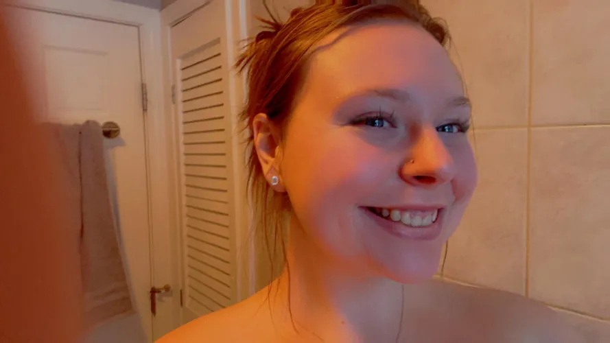 Eyes like sunshine, tastes like a lollipop