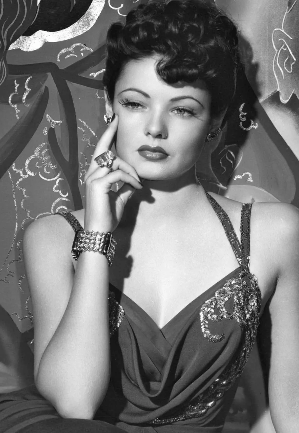 Gene Tierney - The Shanghai Gesture (1941)