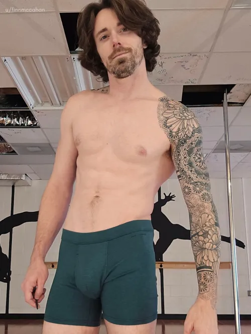 Love when you stare at my bulge