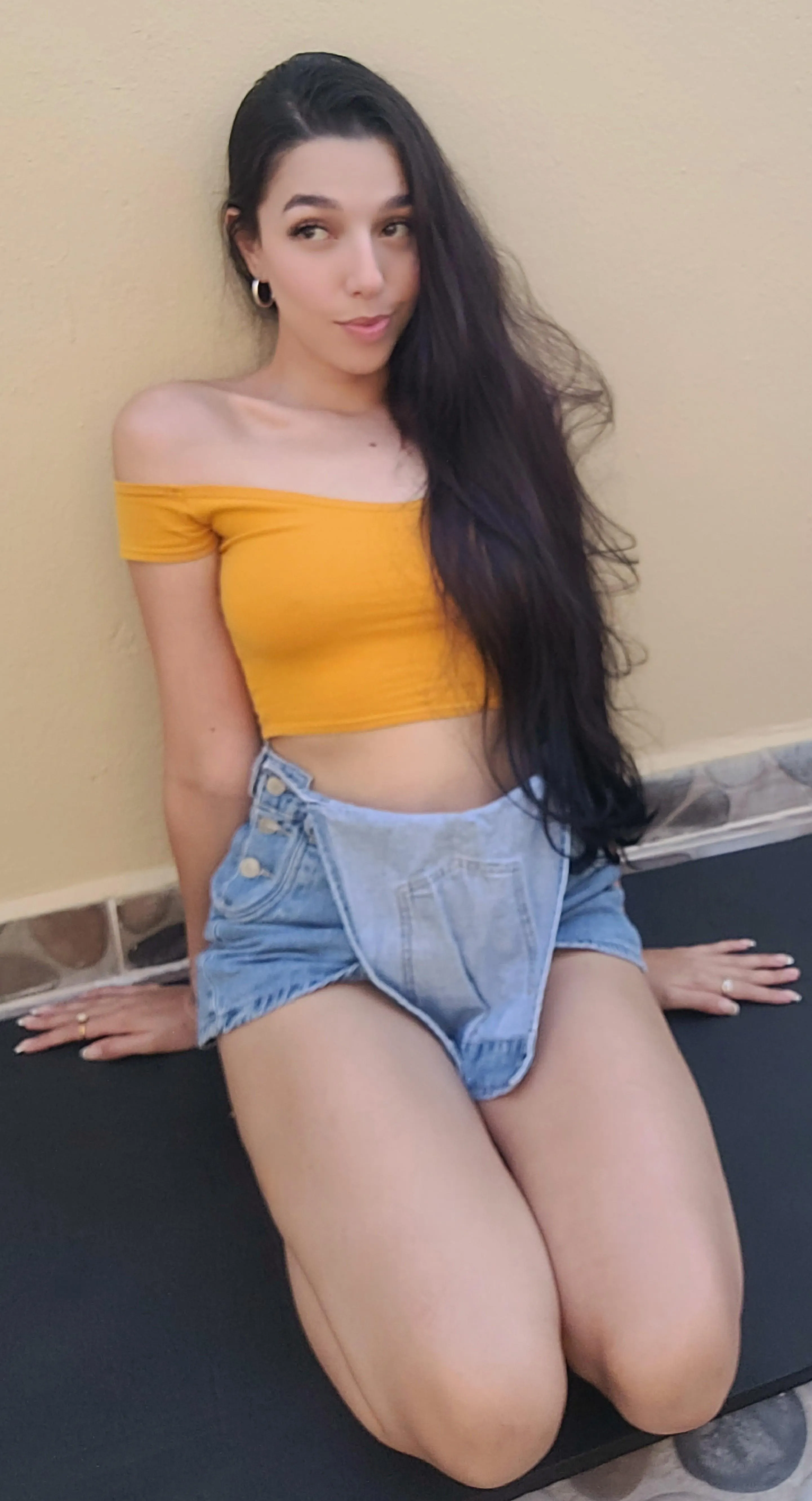 My long hair is a little less smooth than usual, do you still like it?