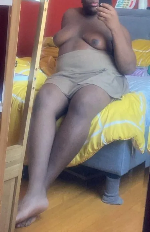 Sunday Morning for the Thick Ebony Girlies