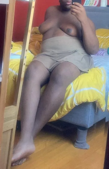 Sunday Morning for the Thick Ebony Girlies