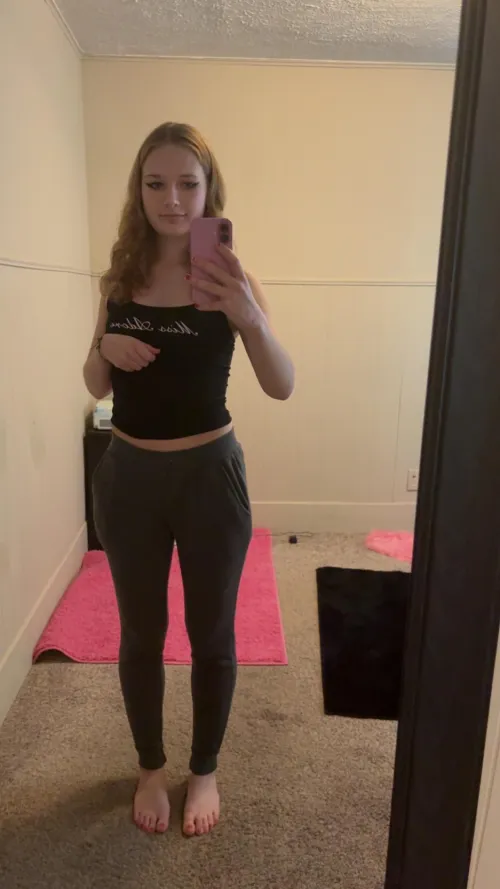 Wearing some Cumfy sweats today!