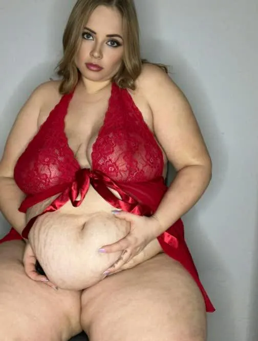 would you play with my tits or my tummies first