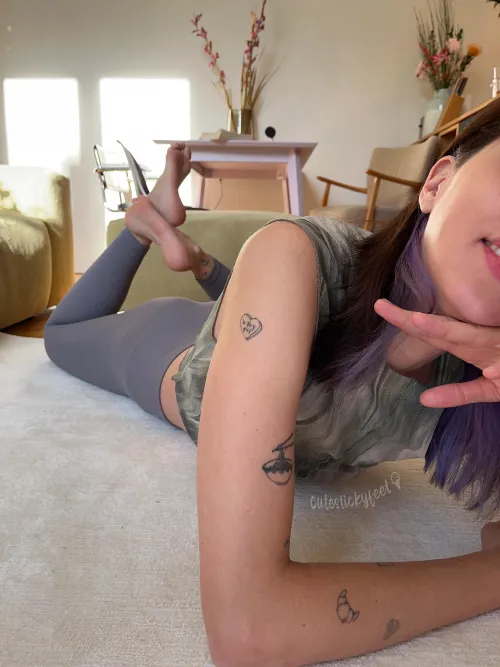 You can just tell me about your day, while I'm in the pose