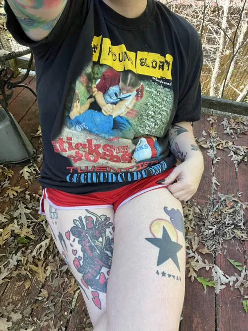 BF is out of town - permission given to play with other women!