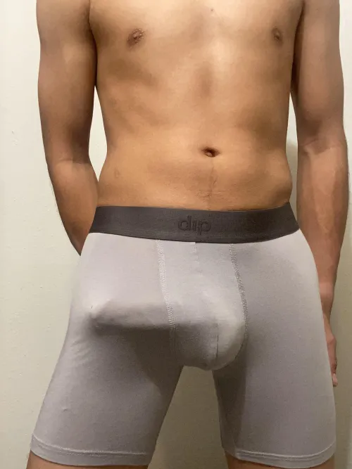 How’s this veiny cock outline