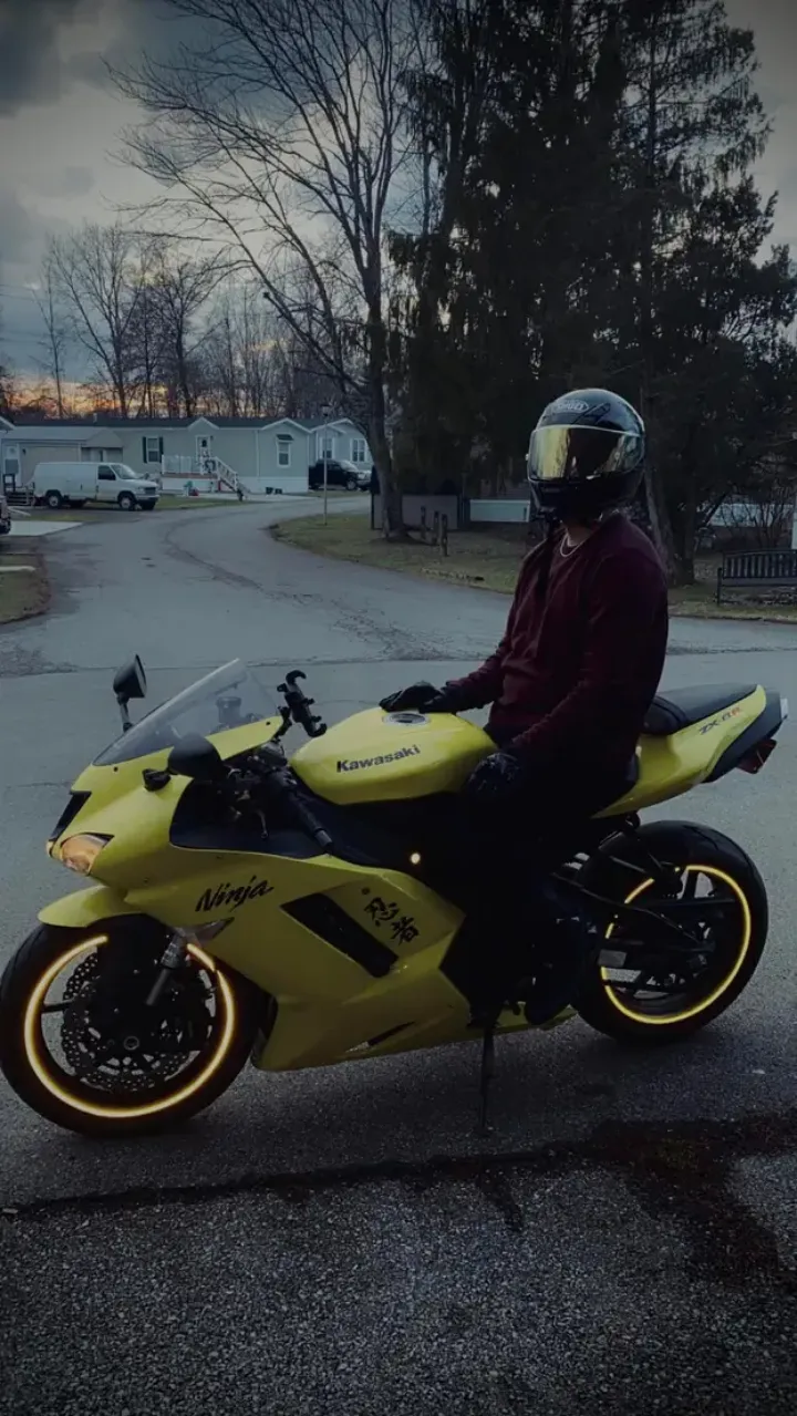 25 [M4F] #Delaware - Daddy Seeking a princess into darker kinks LTR