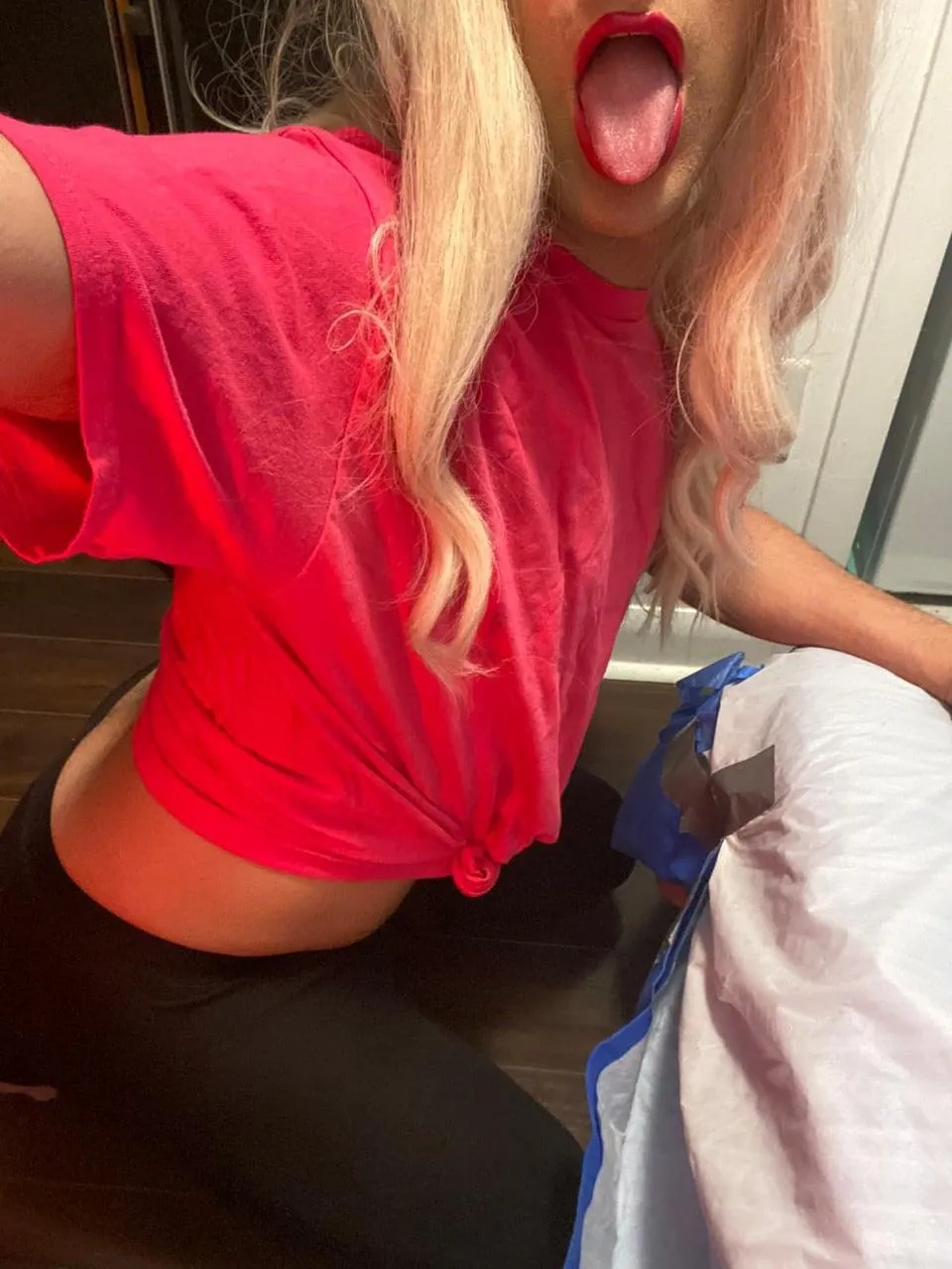 [CAN] #toronto Canadian Sissy 🏳️‍⚧️🥰💦👅😘