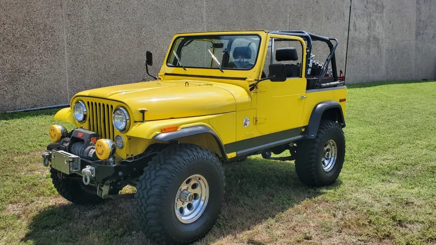 Curious and figure it might take as long to find as to fix. Looking for a F model for my Jeep. A couple hour shoot, DM for details. [mf]