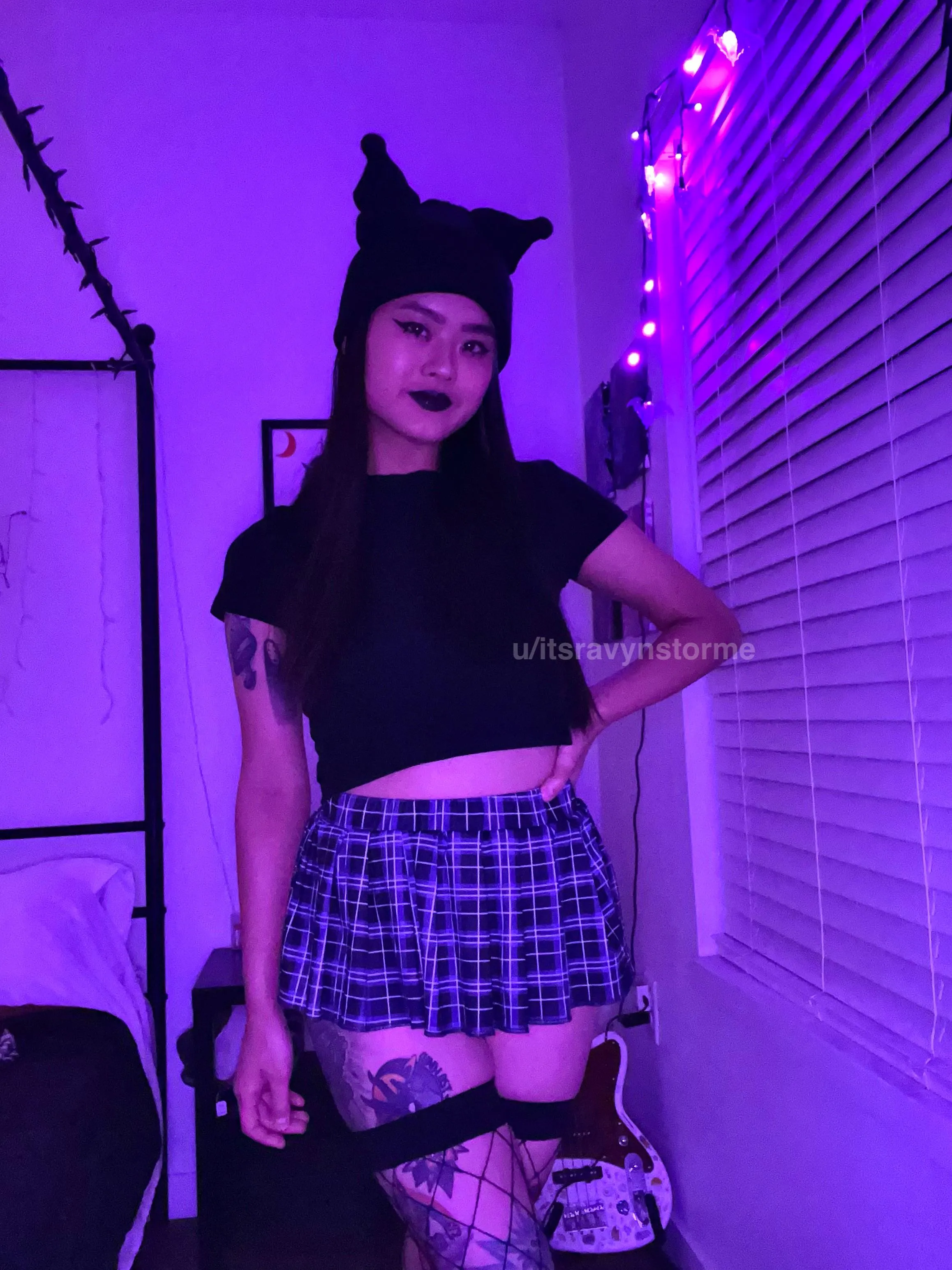 Fall in love with an emo girl