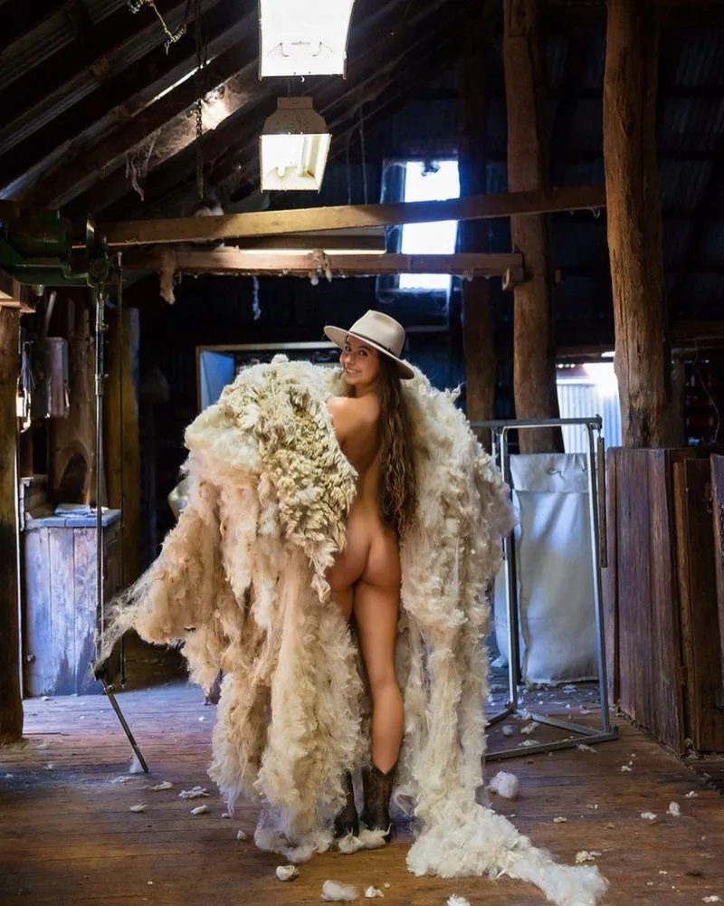 Farmer's daughter (likely from a nude calendar shoot)