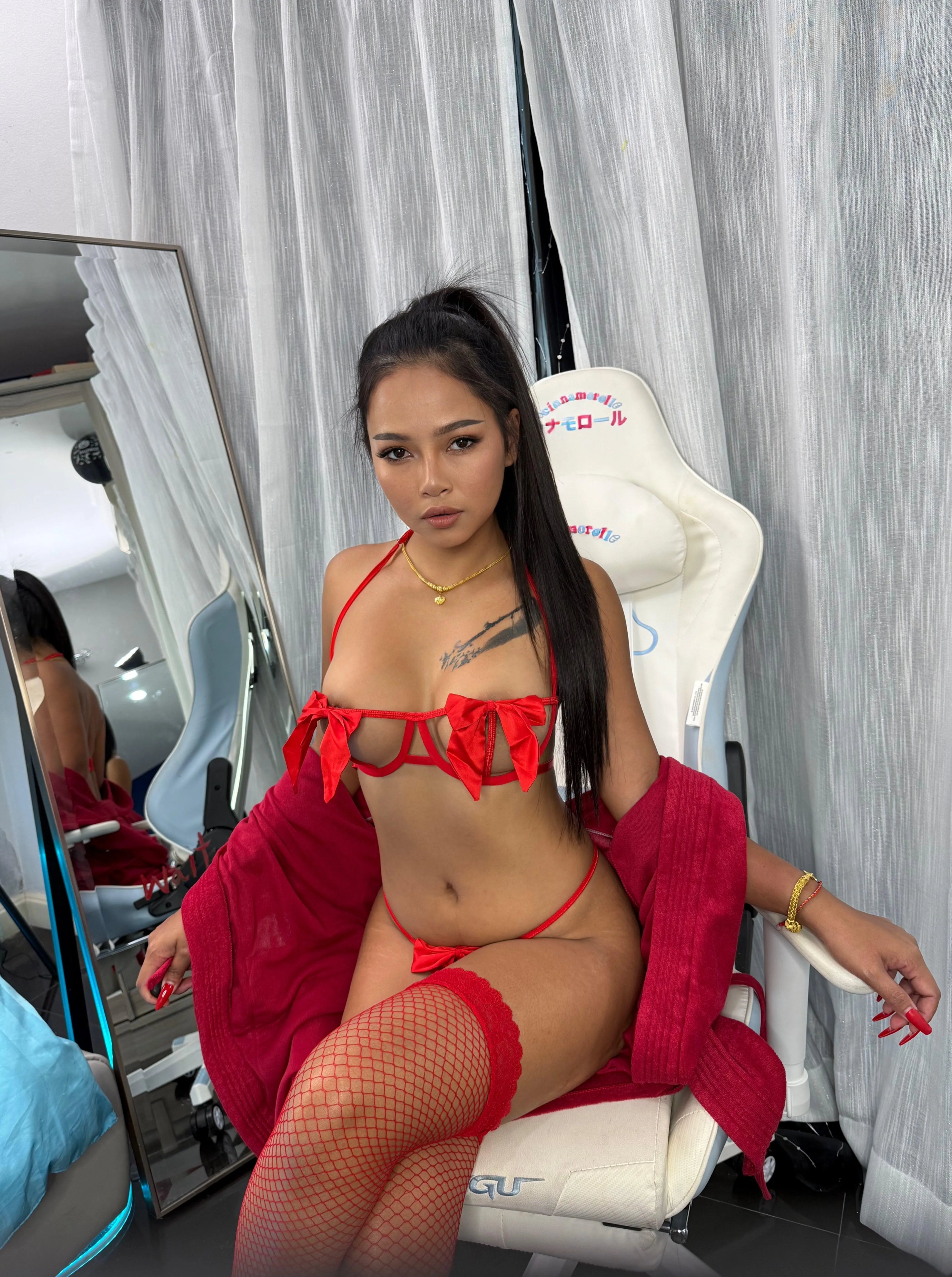 I’ll never get tired of showing guys my new boobs