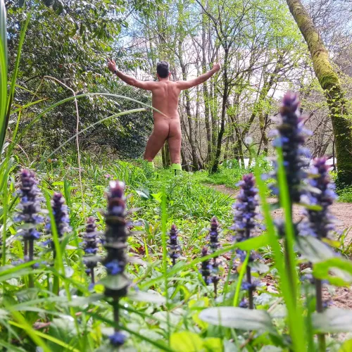 In the green... flower power