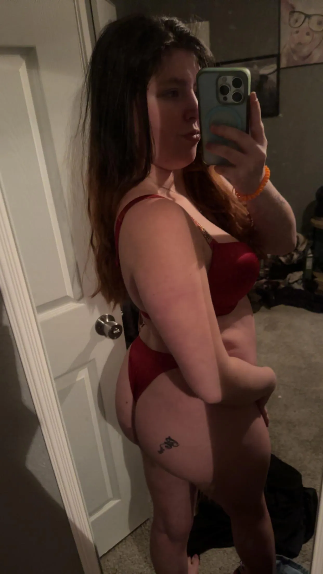 Selling online content and also panties and other items!!