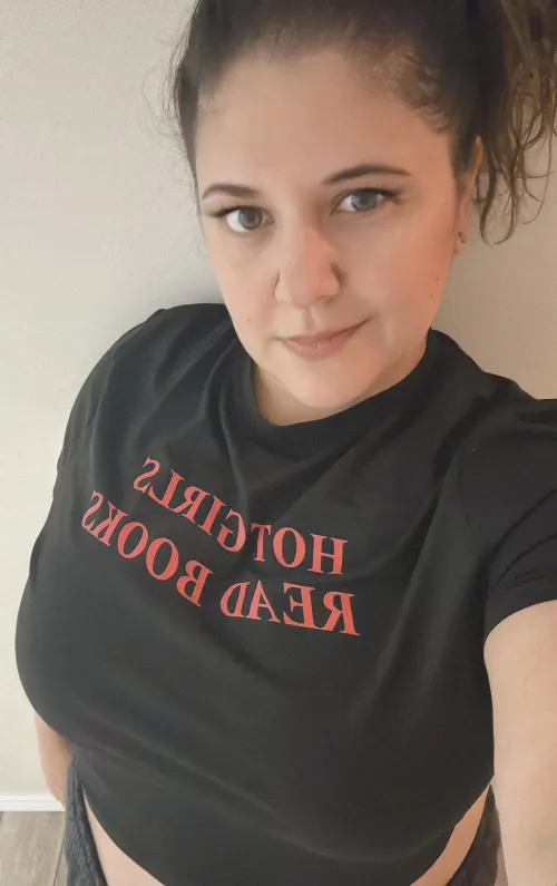 Shirt says it all 🤷‍♀️