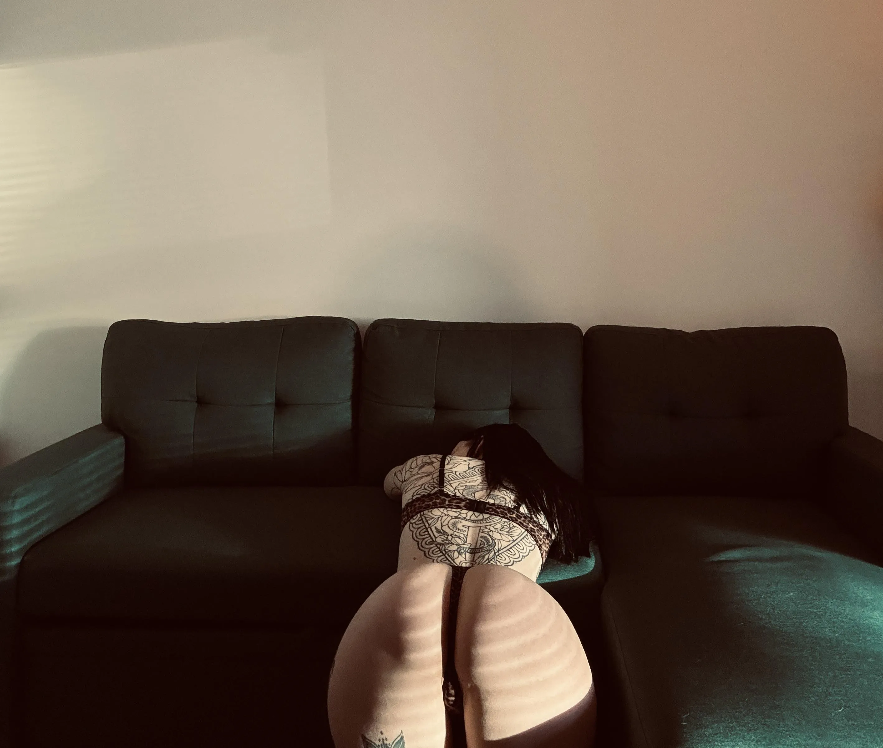 The big booty alt girl of ur dreams 💘