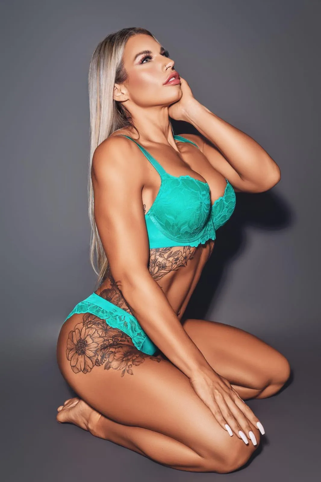 Would you worship me 🤭