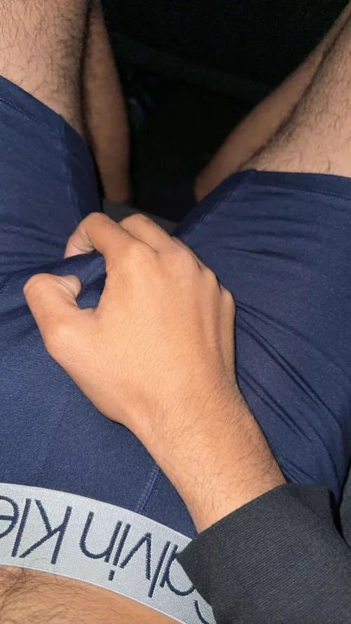 looking for a sugar daddy to help pay for college