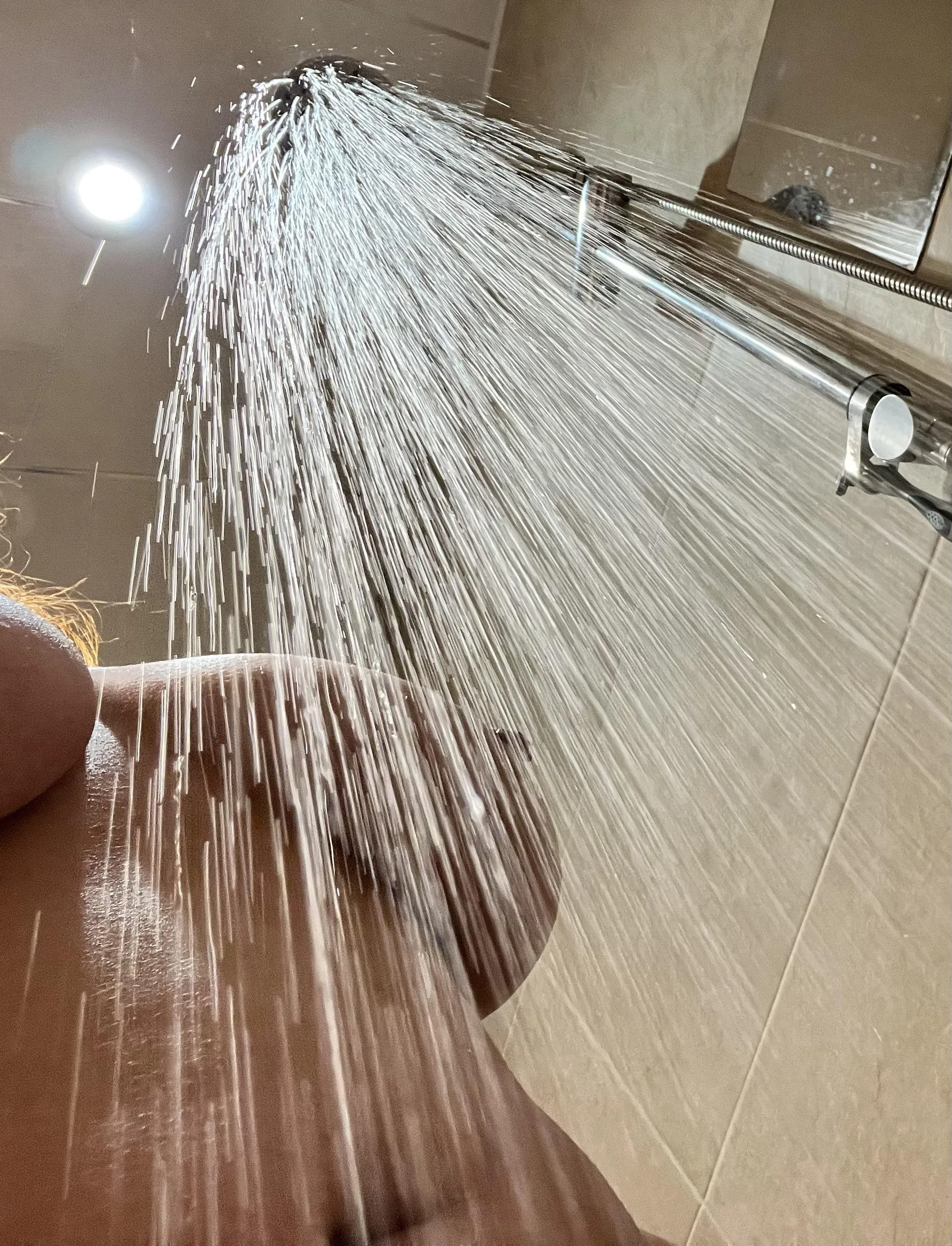 Mmmm shower time is my fav 💦😈