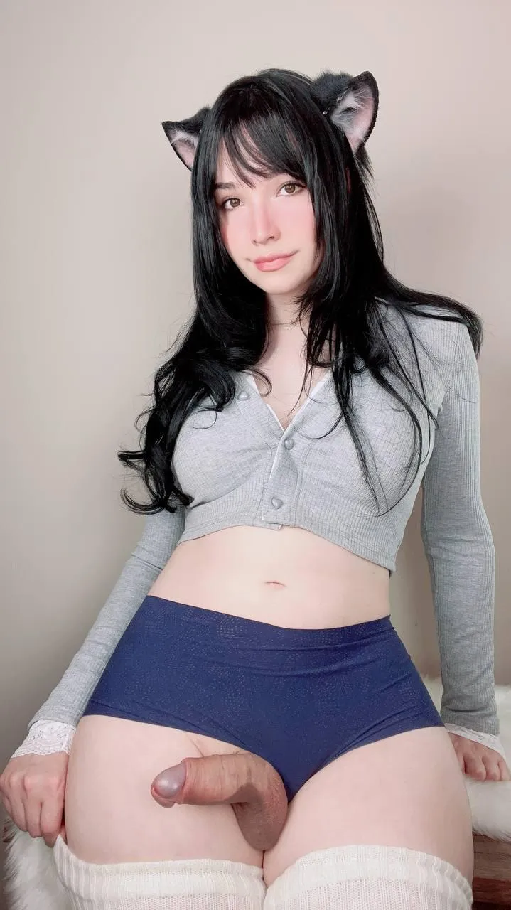 Would you let a cute girl empty her balls down your throat?