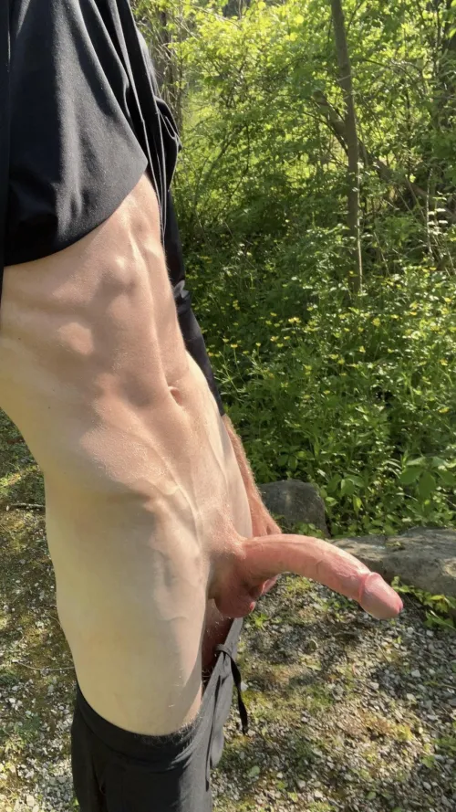 (23) Wanna be my valentine?