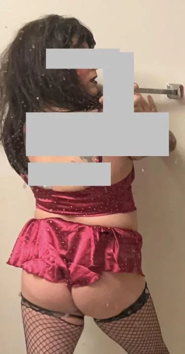 30 [714] S4M looking for an older dom top daddy. Can travel. Was thinking of getting a hotel ;-)