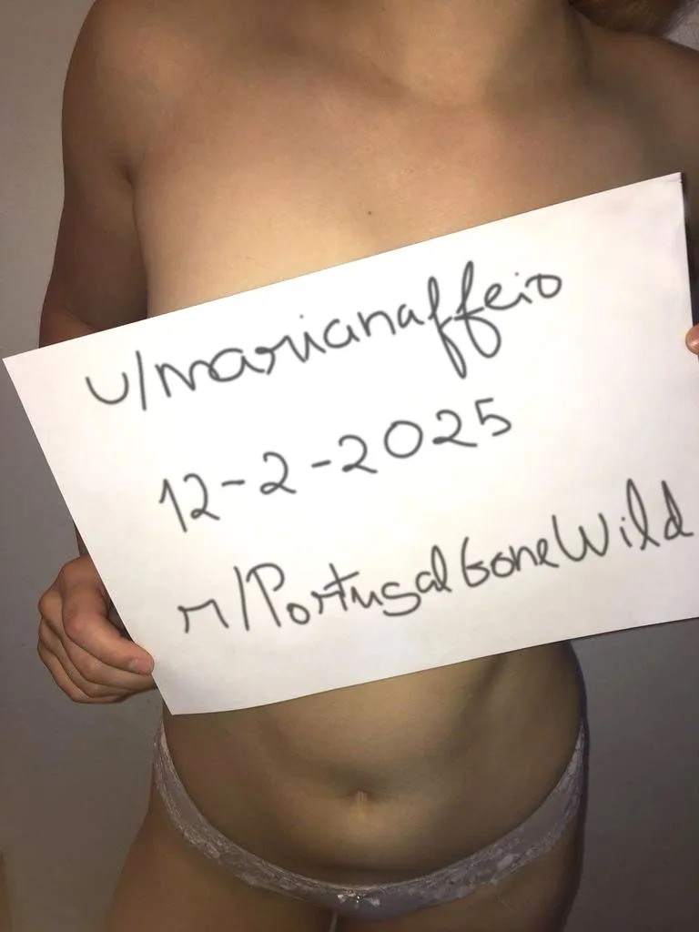 Alô alô! Nova neste mundo incluindo aqui no Reddit! Espero ser bem vinda pois estou cheia de tesão para todos 😋😋