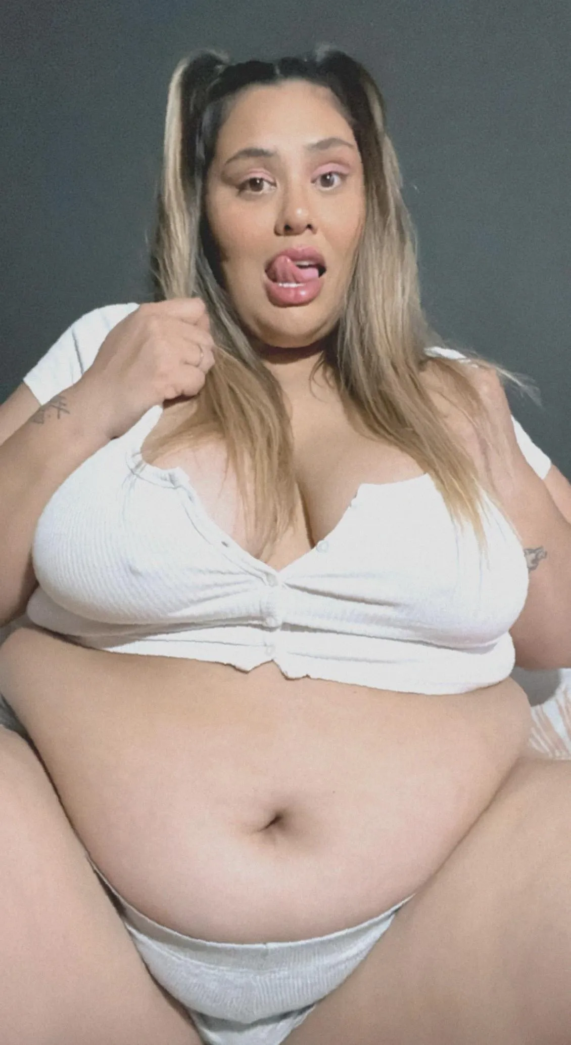 describe my body in 1 word and I will share my valentine's day NUDES PACK with you