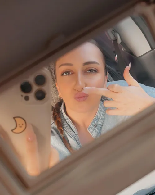 Double tributes for Vday🙊 spoil me I deserve it. 🫦