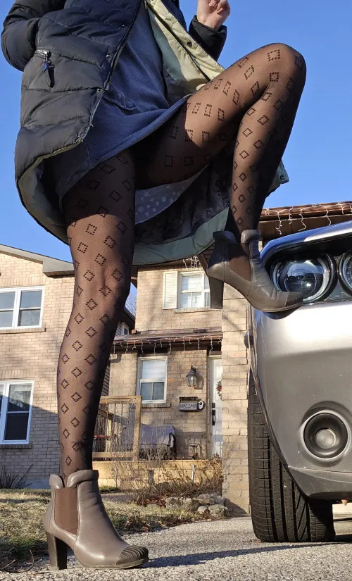 I wear tights every day, does it turn you on?